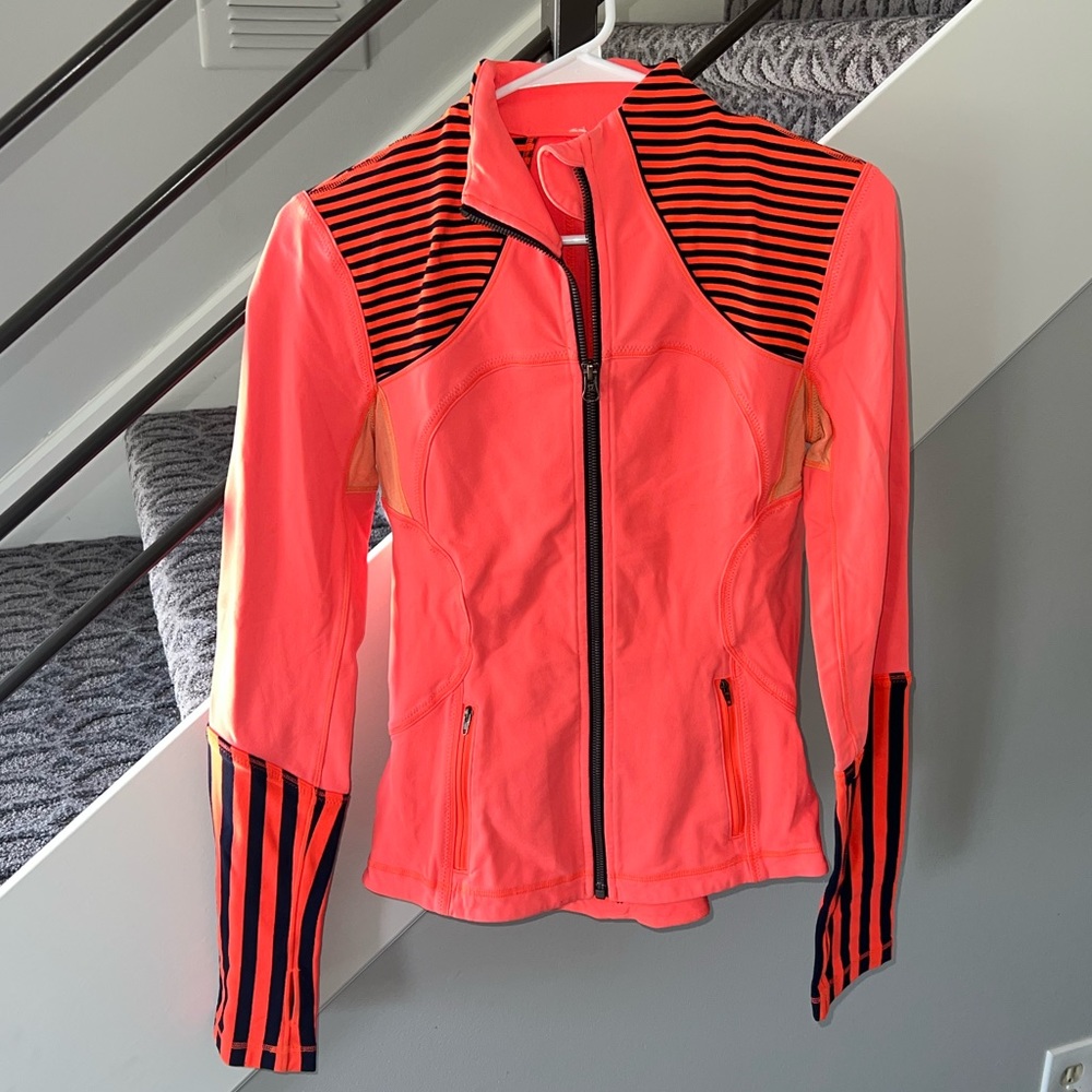 Lululemon Athletica Define Jacket Size 6